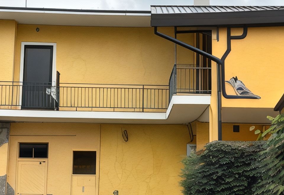 DOMUS Hotel - Housity