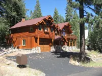 Tahoe Ski Lodge  WiFi, hot-tub sleeps 12