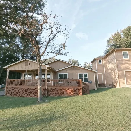 Fisherman’s Getaway with Sunset Views & Room for 11