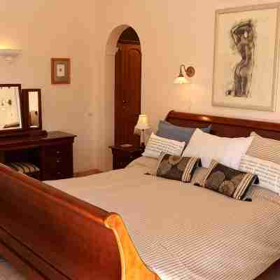 Spectacular Villa. OCT ‘26, Reduced Price. Inc Pool & Hot Tub Heating. Rooms