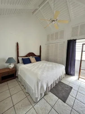 Charming 2-bedroom villa with AC, WiFi, stunning ocean views - Villas