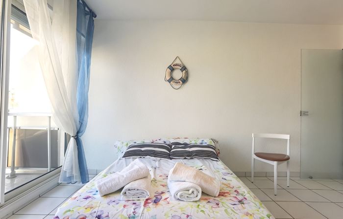 Cozy Appart 150 m from the beach with balcony + Parking