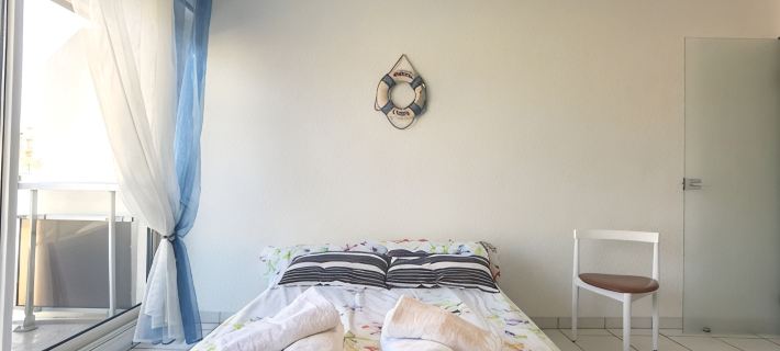Cozy Appart 150 m from the beach with balcony + Parking Hoteles en Biscarrosse