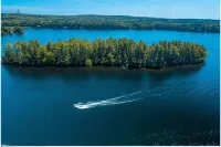 Walk to Downtown and the Public Beach, Fish in the Backyard in Central Maine - WiFi