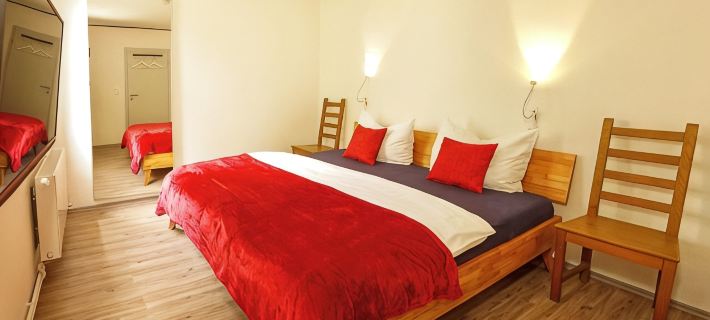 FEWO am Schwanseebad - Quiet, Safe and Beautiful Hotels in Weimar