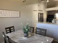 3 King Beds, Heated Pool!! - Boutique