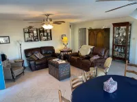 Opa's House a Tranquill Cabin on Edge of Town (Pet Friendly)