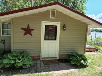 Cozy Cabin lake front - Wifi
