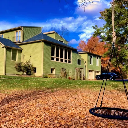 Luxury School House Retreat With Pool & Sauna - 1HR from NYC