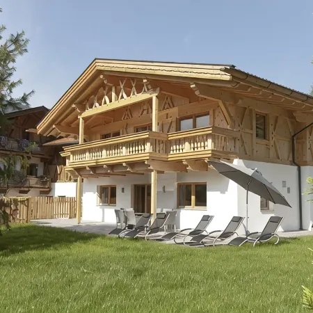 Spacious vacation home with large garden