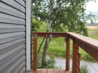 Waterfront view only 2 bedroom hotel style unit in amazing Algoma WiFi, AC Hotels in Algoma