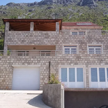 Magnificent Newly-built Villa in Mlini with Private Pool and Near Beaches