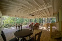 Lakeside Livin'-near Marina, Game Room, Wi-Fi, King Bed, Fire Pit, Huge Balcony - Wifi