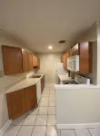 Great Location! Walk to Shands/UF/VA/Vet - Condos
