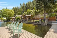 Waterfront Luxury Tiny Home w/ private dock on Deer Lake - 3 estrellas