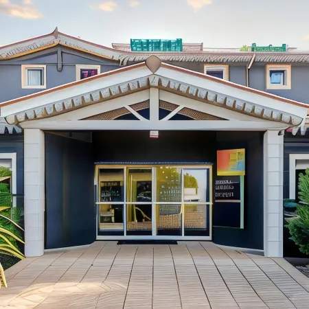 Greet Hotel Bordeaux Floirac Arena