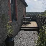 Easel Cottage Near Wells: an Art-Filled Hideaway Adjacent to Andelli Art Gallery