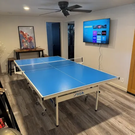 The Hillside Ranch: Relaxing Modern 4bd 2ba Oasis