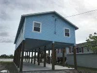 Gorgeous water front home with amazing views and fishing! - 3-Star