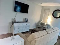Cozy & Comfortable Studio Suite - Homestays