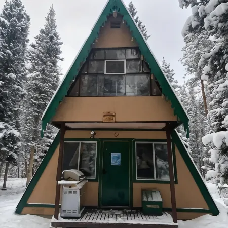 Cozy Cabin
