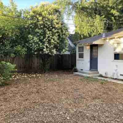 2 Bed Near Doctors Hospital: Beautiful, Sunny, New Hotel Exterior