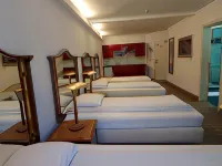 Sky Apart Hotel - Hotel Eurocap Hoteles cerca de Windsor