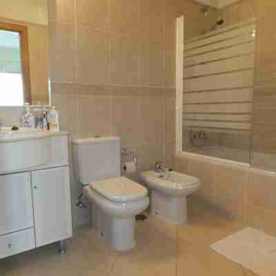 Luxury Apartment At Oasis Parque with WiFi Rooms