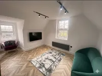 Dippen Hall Charm - Minutes From London Gatwick
