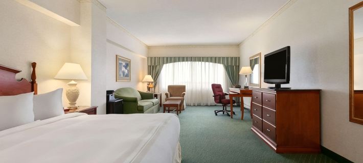 Radisson Hotel Cedar Rapids Các khách sạn ở Cedar Rapids