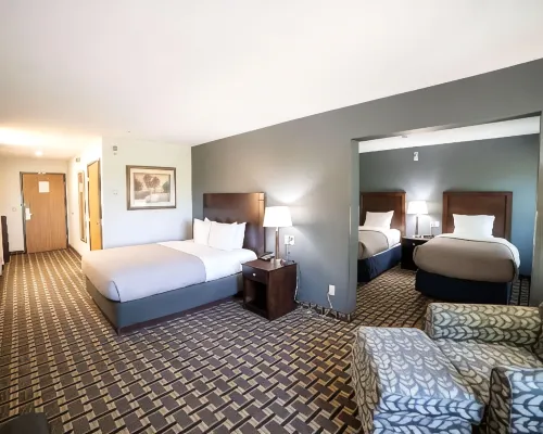 Quality Inn & Suites Watertown Near Prairie Lakes Ice Arena Hotel di Codington County