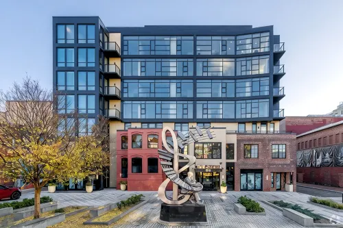 Pure Voyage Shaw - Condos