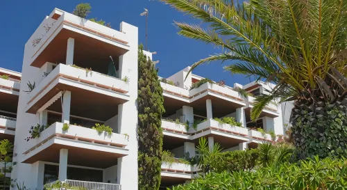 Apartamentos del Rey - สระว่ายน้ำแบบอินฟินิตี้