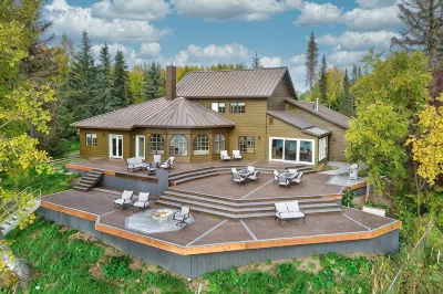Spectacular Home on the Kenai River Hotel di 