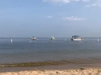 COZY,Newly renovated,West Shores ,short walk to Nasons Beach 🏖🏠 Hotels in Sebago
