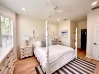 NEW Luxury 3 BR Greenlinks Condo totally remodeled!  Sleeps 8!