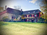 Le Domaine du Gravier Hotels in Gramat