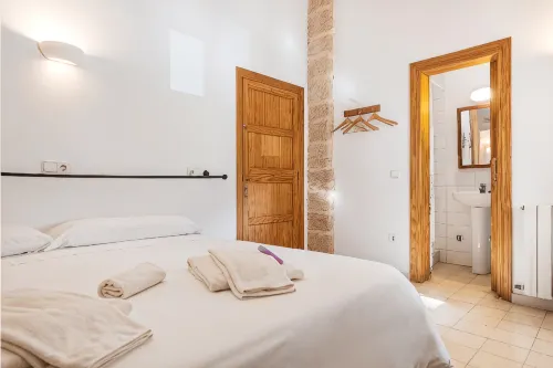 Petit Hotel Hostatgeria la Victoria