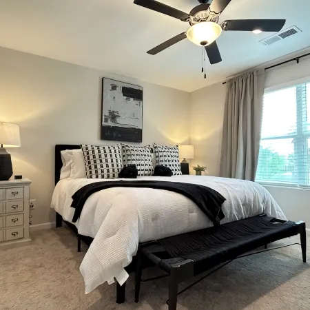 Cozy 2-bedroom condo in adorable Opelika - close to Auburn University