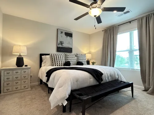 Cozy 2-bedroom condo in adorable Opelika - close to Auburn University