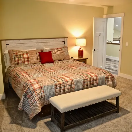 North Star Cabin! 5 Beds - 5 Baths - 5 Stars!