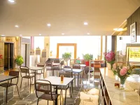 La Mia Lakeview Hotel Hotels in Pleiku
