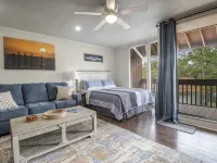 Unforegettable 19th Hole Condo - Steps from the Country Club & Golf - Pets OK! Hotels in Diamondhead