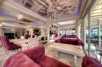 Avenue Deluxe Hotel - Pet-friendly