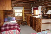 Storybook Cottage in the Heart of the Big Horn Mountains - Homestays