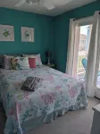 Mermaid Lagoon! Beautiful waterway views, private pool, great family getaway! - 4-Star