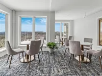 Mtn Lodge - 1st Floor - Mtn Views - Pvt Parking! エドレーのホテル