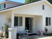 Charming Casita Near Disneyland Perfect for families and travelers in Fullerton