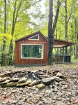 Private Tiny Cabin & Mountain Hiking!