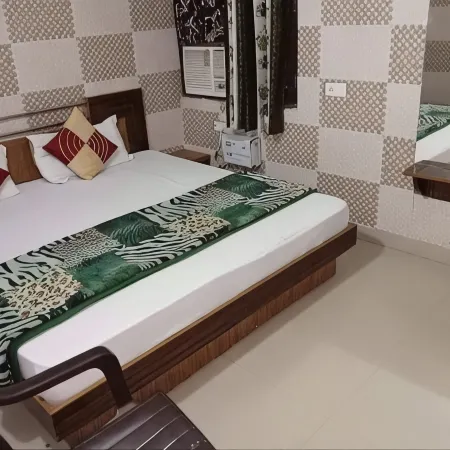 Hotel Bharat residency